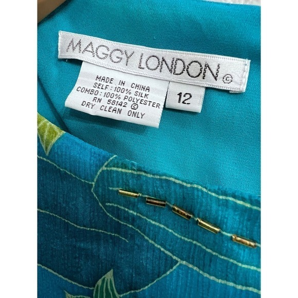 VINTAGE MAGGY LONDON TEAL BLUE FLORAL SLEEVELESS ASYMMETRICAL LAYERED DRESS 12 - Picture 10 of 10